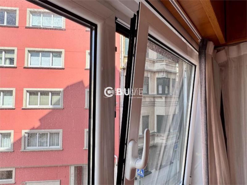 Foto 325b93a9-73d1-4994-b504-f2f29fbcedde. Piso se vende piso en a coruña en Cuatro Caminos - Plaza de la Cubela Coruña (A)