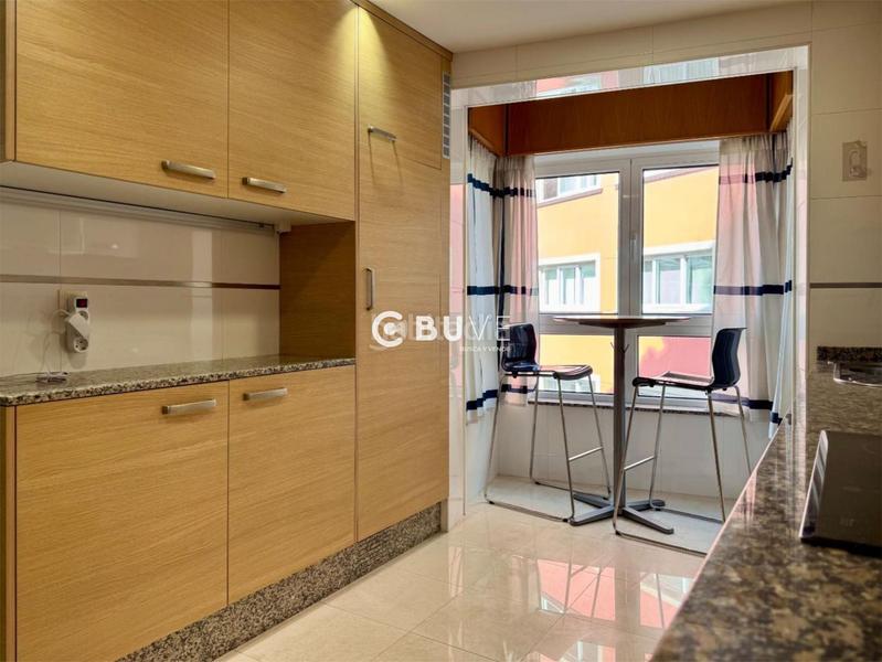 Foto a827912d-a718-423f-994a-7c404d158783. Piso se vende piso en a coruña en Cuatro Caminos - Plaza de la Cubela Coruña (A)