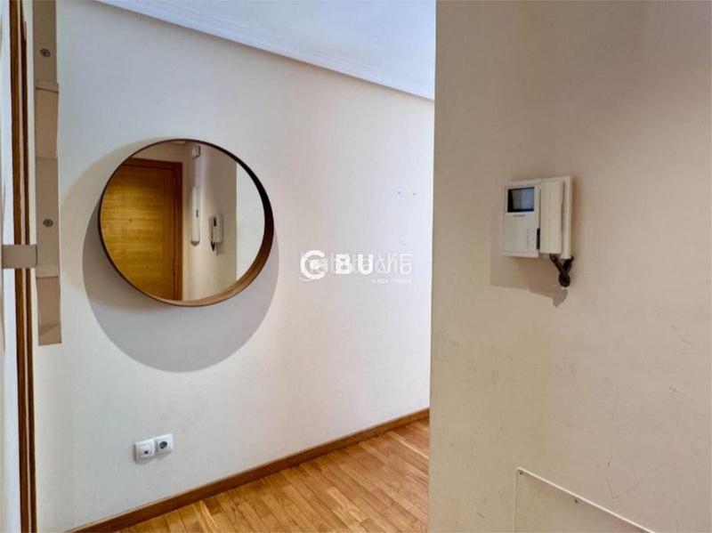 Foto b3a58808-014a-444d-b384-37d82bed17a2. Piso se vende piso en a coruña en Cuatro Caminos - Plaza de la Cubela Coruña (A)