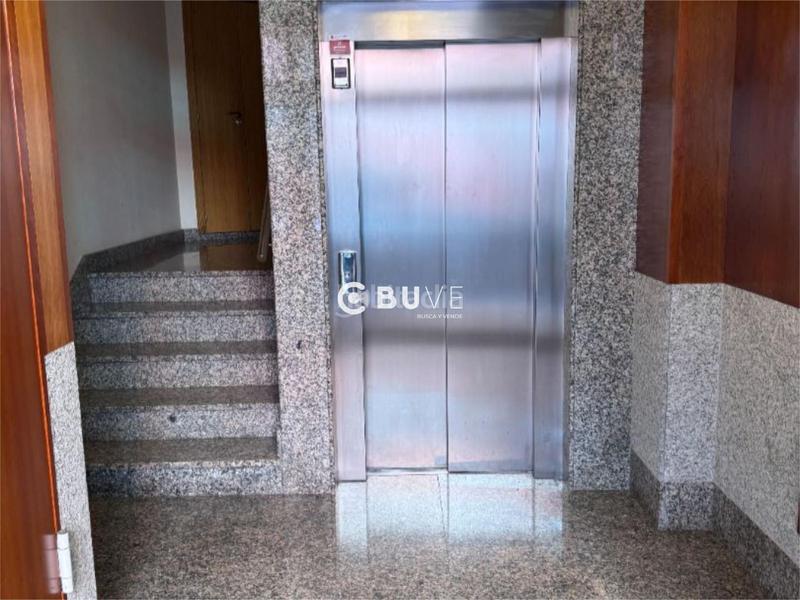 Foto ded76c5f-5bf5-4fb8-9f08-e28d0f89ac43. Piso se vende piso en a coruña en Cuatro Caminos - Plaza de la Cubela Coruña (A)