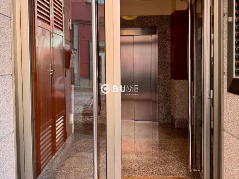 Foto ffaf7122-caa8-4e81-9015-a717970ff0bd. Piso se vende piso en a coruña en Cuatro Caminos - Plaza de la Cubela Coruña (A)