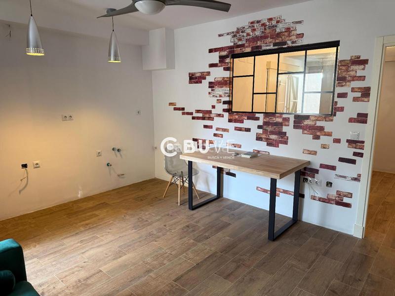 Foto c2d5500b-990c-46f3-a4ba-f645c3d226e3. Piso se vende local en cadiz capital en Paseo Marítimo - San José - La Laguna Cádiz