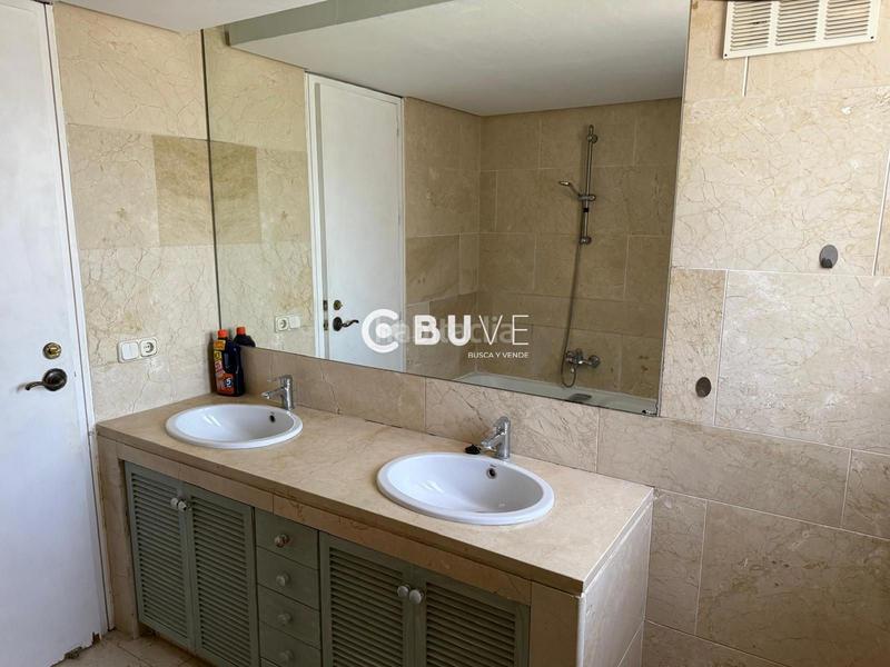 Foto dbce1119-6077-4305-a56a-ce86a49c3a22. Dúplex buve vende duplex en Torreguadiaro-San Diego Sotogrande