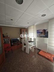 Etagenwohnung  D'adra. Piso a la venta en pueblo nuevo, terrassa