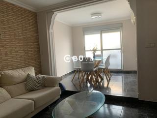 Appartement  N/a. Piso amplio con terraza y vistas despejadas en monserrat  4 habi