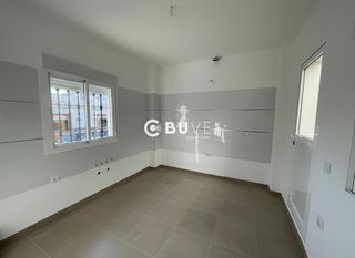 Casa adossada a Los Llanos. Se vende vivienda adosada  en estepona, málaga.