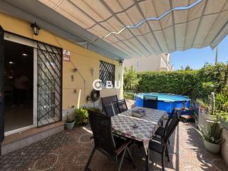 Casa adossada  Pasaje ciclamen. Se vende adosado 3 hab olivar de quinto