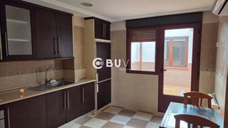 Appartement  N/a. Amplio piso en el centro de consuegra  124 m, 4 dormitorios y te