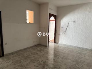 Pis  N/a. Buve vende en jerez bajo 170m2