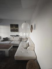 House  Pi i maragall. Casa adosada con piscina  en palau solita i plegamans