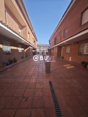 Casa  Pi i maragall. Casa adosada con piscina  en palau solita i plegamans