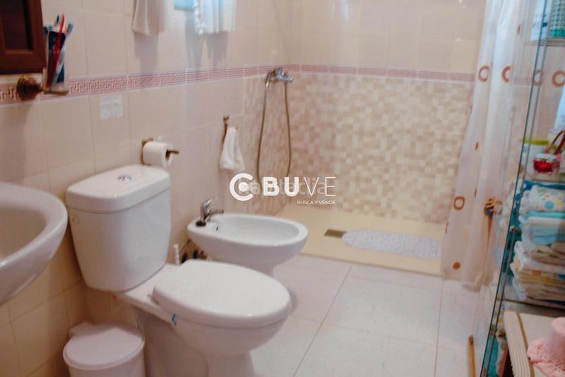 Foto 09a9a191-559f-4573-a0e6-66c6a46cf915. Chalet se vende chalet independiente en lora del rio en Lora del Río