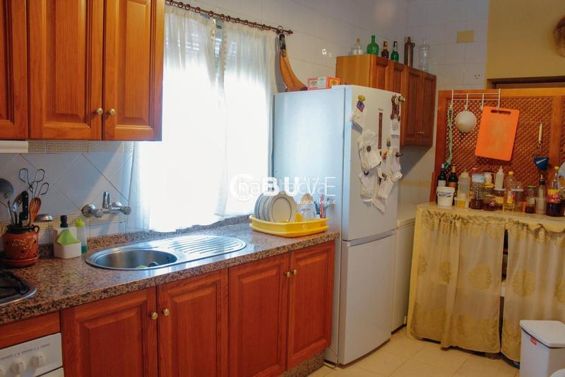 Foto 6eddbc25-e57d-4698-aa17-8bbf10f6d519. Chalet se vende chalet independiente en lora del rio en Lora del Río