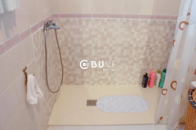 Foto 80d71e0d-66a6-4e15-9292-3ab09ceb6bf8. Chalet se vende chalet independiente en lora del rio en Lora del Río