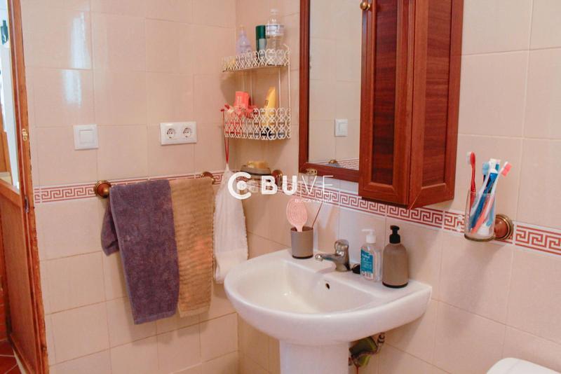 Foto a2786e62-6d12-4582-a394-23b16ec5050f. Chalet se vende chalet independiente en lora del rio en Lora del Río