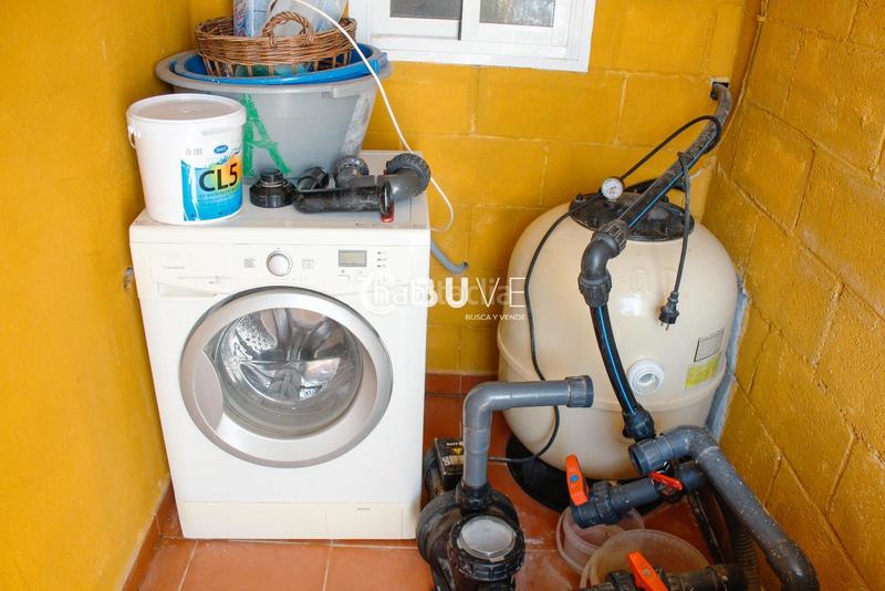 Foto abe506d5-630a-4e80-bda5-cf9636fa9606. Chalet se vende chalet independiente en lora del rio en Lora del Río