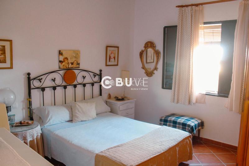 Foto da6336d2-da19-4523-87a9-1c4f3d40933e. Chalet se vende chalet independiente en lora del rio en Lora del Río