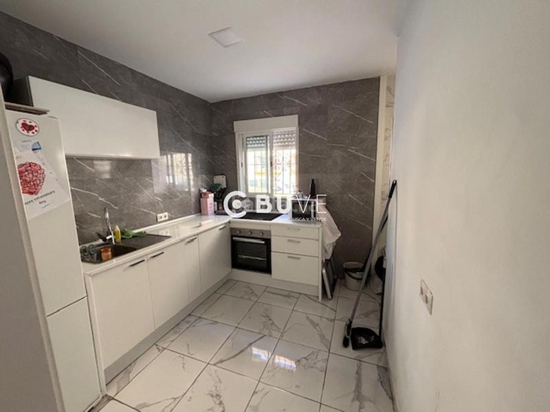 Foto c1da2b5a-2cf0-4f32-aee5-9e3b0131dd31. Piso se vende piso de 3hab en malaga en Santa Cristina - San Rafael Málaga
