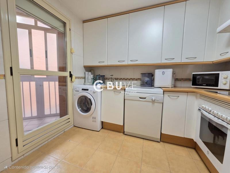 Foto 71ad2fb2-f8cc-416e-8b01-e4cf413b3c52. Piso se vende calle nanclares de oca, . vivienda de 85m2,garaje y trastero. en Madrid