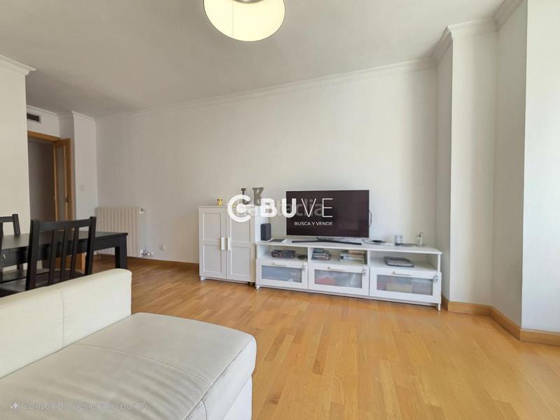 Foto 8a70d92f-b3b7-4302-ab63-9b879f2e6f5a. Piso se vende calle nanclares de oca, . vivienda de 85m2,garaje y trastero. en Madrid