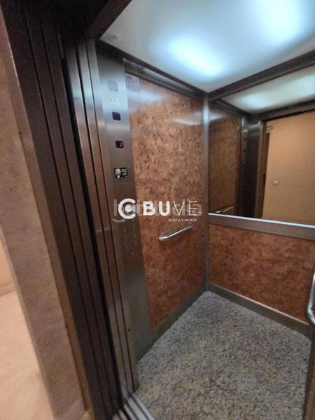 Foto cd1cc829-97cd-4ca2-9916-ec637a1f2a24. Piso se vende calle nanclares de oca, . vivienda de 85m2,garaje y trastero. en Madrid
