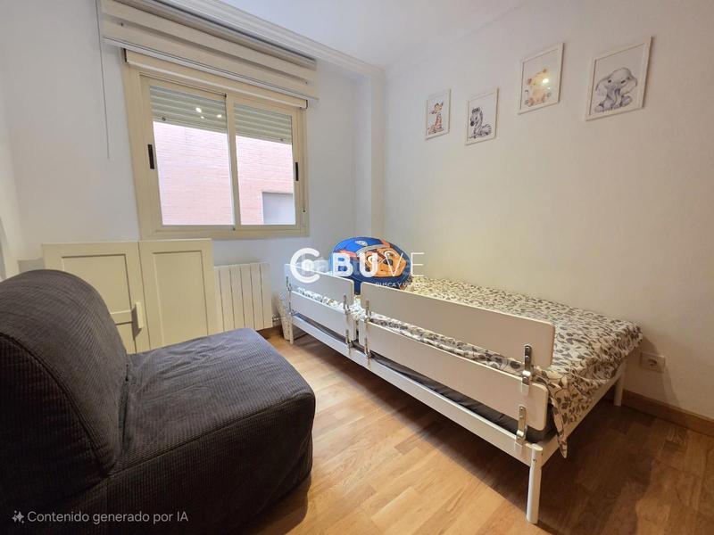 Foto e17d7203-84b1-484b-b8a1-a06844cc7a08. Piso se vende calle nanclares de oca, . vivienda de 85m2,garaje y trastero. en Madrid