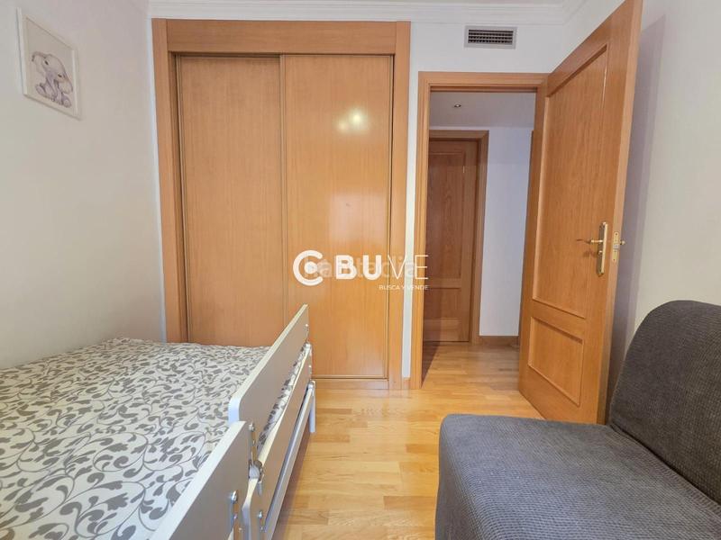 Foto f5d2e2c2-7770-4eed-8f4f-40281225f60b. Piso se vende calle nanclares de oca, . vivienda de 85m2,garaje y trastero. en Madrid
