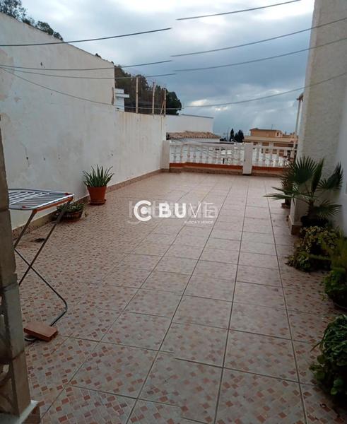 Foto 1e3a9a1e-9d0d-4c9a-a716-7b966f64c2f7. Chalet  2 plantas y aparcamiento en pedregalejo en Málaga