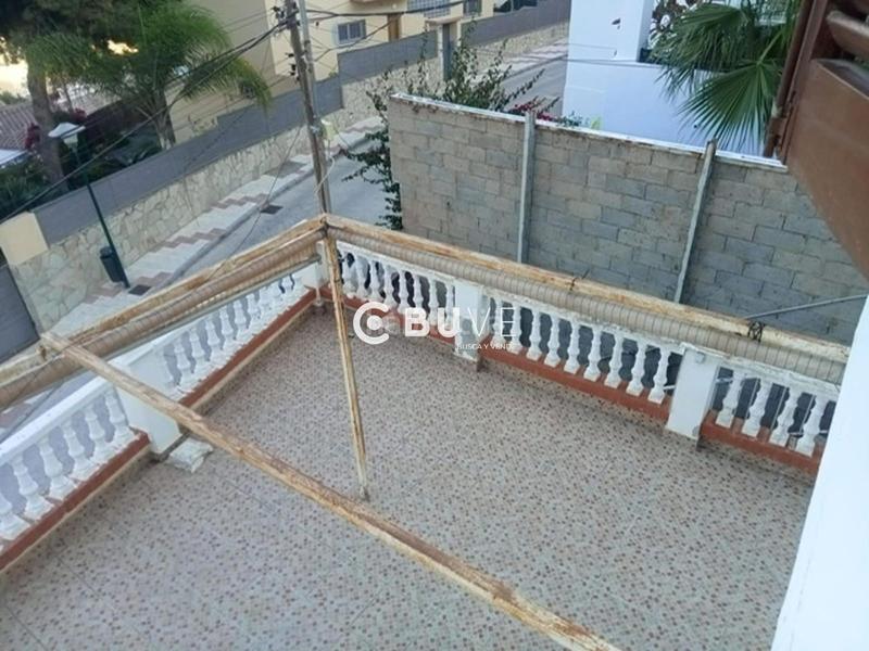 Foto 97a3033e-d0fb-41bd-b68c-5fa66670fb15. Chalet  2 plantas y aparcamiento en pedregalejo en Málaga