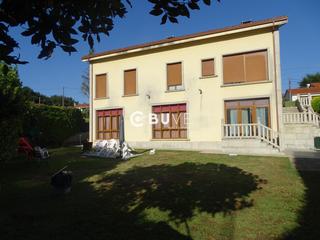 Xalet  Castro. Se vende casa de 519 metros cuadrados en vedra