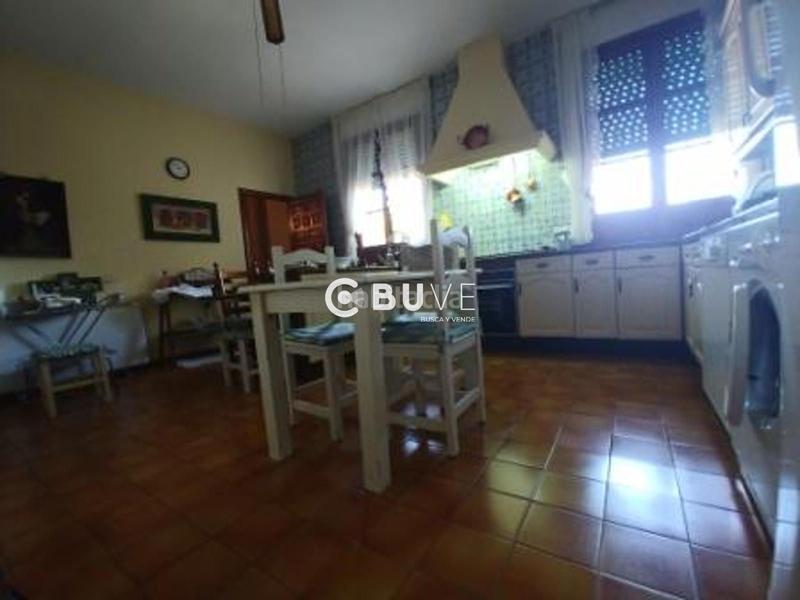 Foto 5b18ec8e-cc97-42a8-bd55-ca187a397927. Casa con parcheggio piscina in Zuheros
