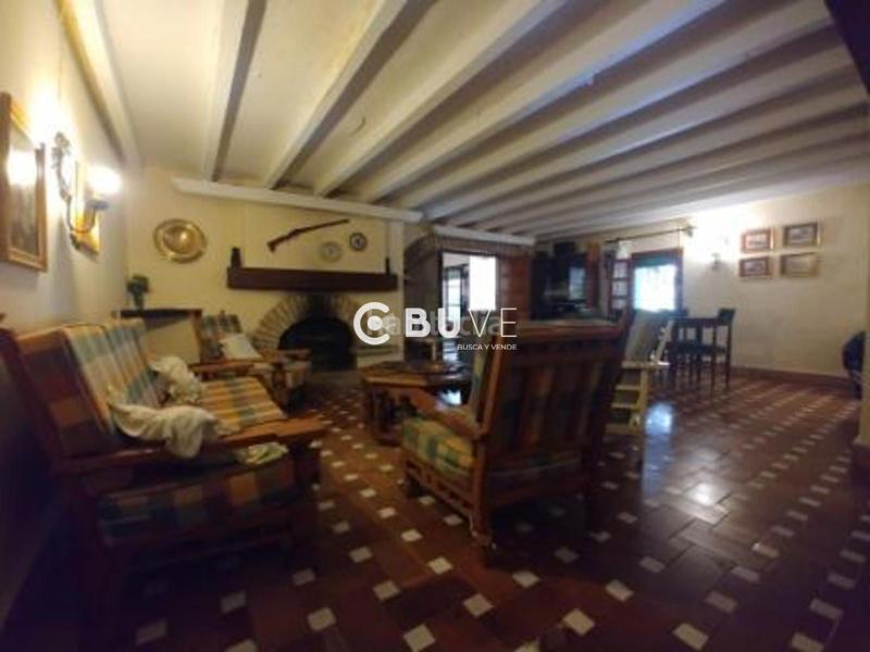 Foto c87c0e0a-30aa-455e-a65b-53b35352828d. Casa con parcheggio piscina in Zuheros