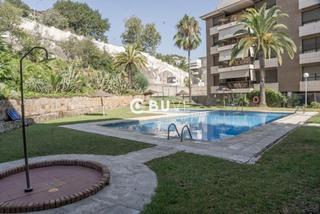 Pis  Limonar. Se vende piso de 5 hab en paseo del limonar, malaga