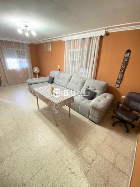 Foto 22ed39b9-3d94-45ef-8ae0-747e7f16a4da. Casa con parcheggio in La Paz Alcalá de Guadaira