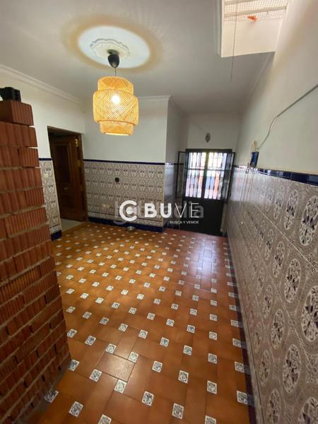 Foto ac51719f-3e8b-481a-8fe4-1acc195be667. Casa con parcheggio in La Paz Alcalá de Guadaira