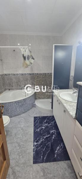 Foto 521c3a68-74a1-4c30-9eab-952ec8654f12. Haus mit heizung in Grau - Quintanes Amposta