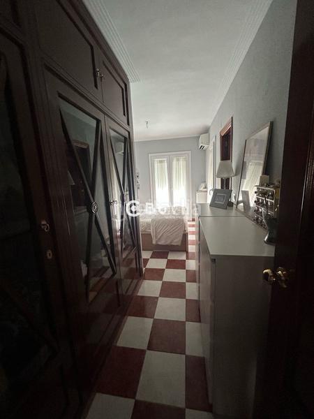 Foto 4e8daab9-7ff9-4e9d-8823-8291054227ff. Chalet amplia casa pareada en las brisas con patio, trastero y placas solares! en Gines