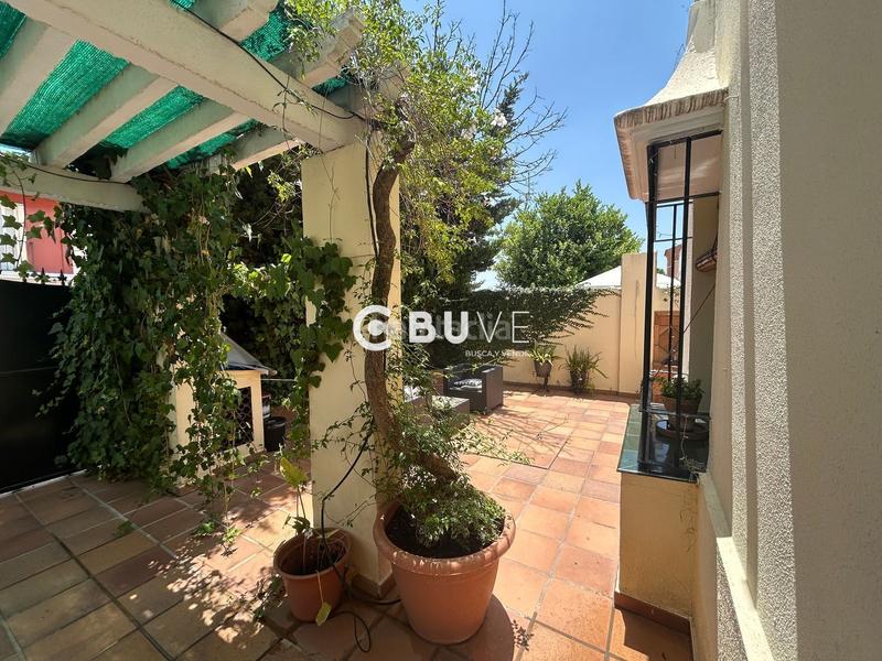 Foto 5d7042e1-cbec-4bf4-b847-aca8dde229b3. Chalet amplia casa pareada en las brisas con patio, trastero y placas solares! en Gines