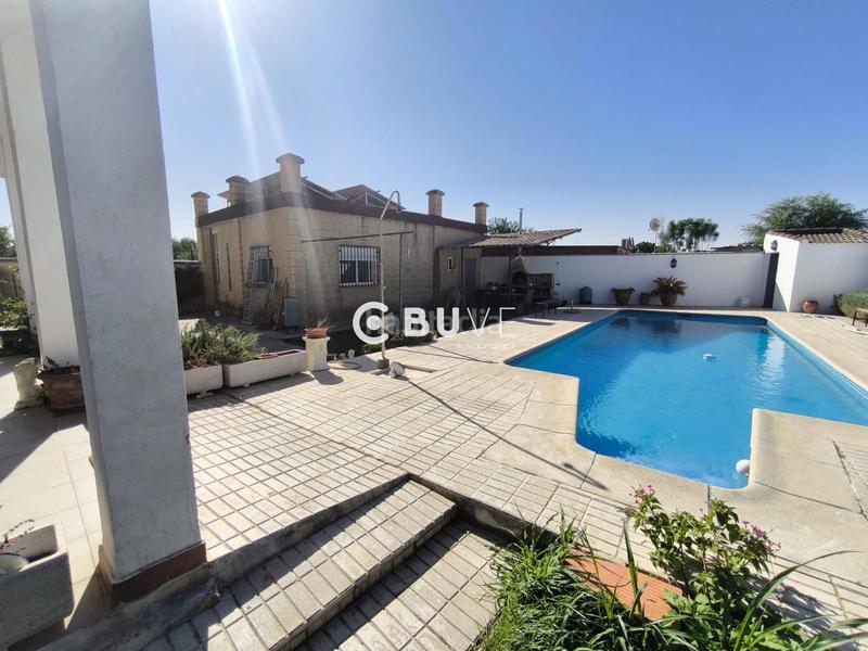 Foto 119d34de-f491-4411-9697-c0ea510c65ab. Chalet se vende chalet a 10 min de cordoba en Alcolea Córdoba