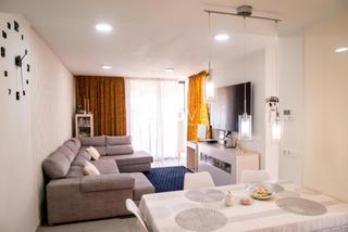 Maison jumelée  Bergantin. Adosado con piscina en san pedro