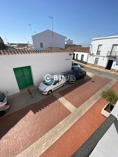 Foto 1016085f-eb39-4816-90b2-9b62c449f1b3. Casa adosada se vende casa de 3hab en centro , sevilla en Umbrete