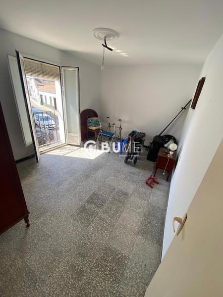 Foto c525ed52-69c6-42a1-8758-355a99f7afae. Casa adosada se vende casa de 3hab en centro , sevilla en Umbrete