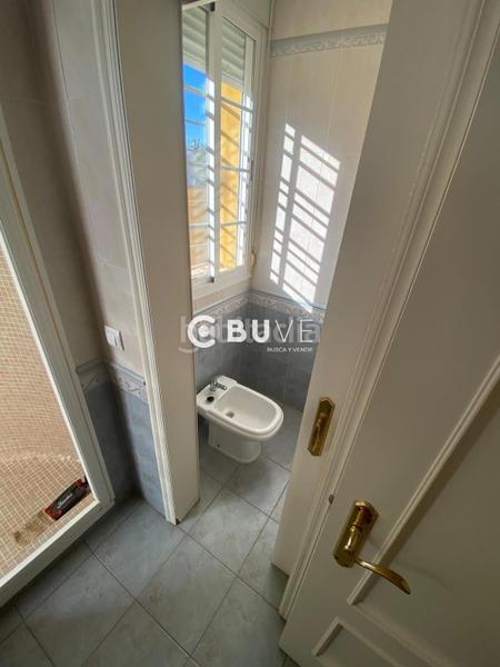 Foto 0c75c76b-e94d-40ab-8919-4c0be7b21b90. Casa con parcheggio piscina in Bollullos de la Mitación