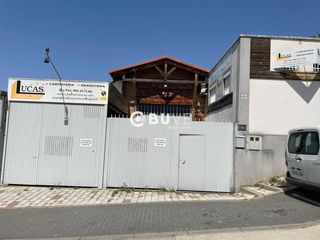 Capannone industriale  Geranio. Nave en venta o alquiler  de 486 en valladolid