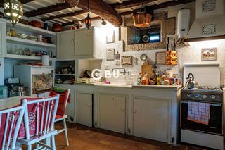 Xalet  N/a. Se vende villa con piscina y garaje en entorno natural.