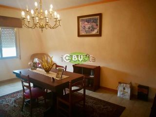 Chalet  A grela. Casa unifamiliar cerca de ourense con jardín y terreno edificabl