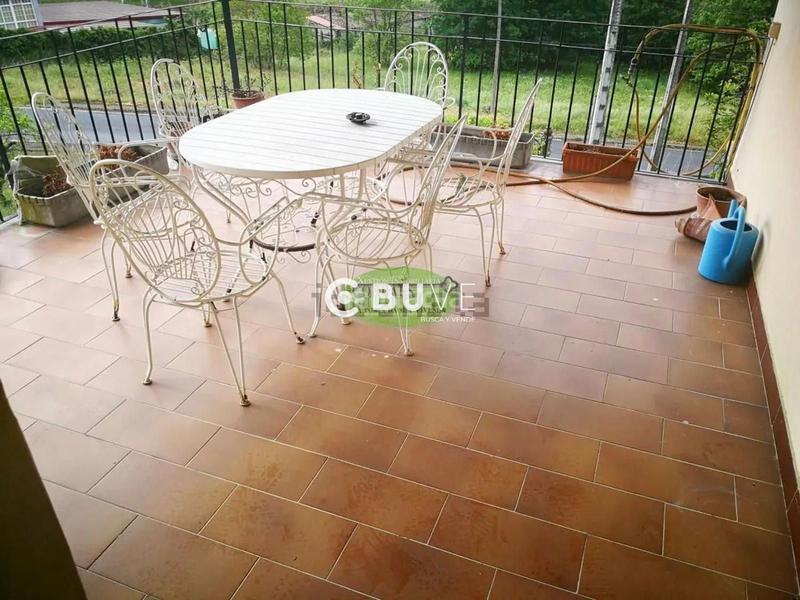 Foto cc8bd796-1c06-4e99-a74f-4985707349be. Chalet casa unifamiliar cerca con jardín y terreno edificable . en Ourense
