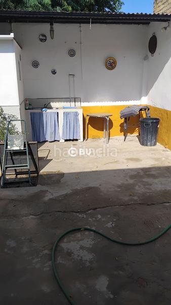 Foto 394d8f38-b283-4879-9458-70b259648527. Casa  en la algaba de 596 m con terraza y chimenea gran potencial de reforma en Algaba (La)
