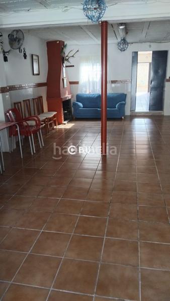 Foto 472b7471-da7d-4dc0-a7c0-a029102cf808. Casa  en la algaba de 596 m con terraza y chimenea gran potencial de reforma en Algaba (La)