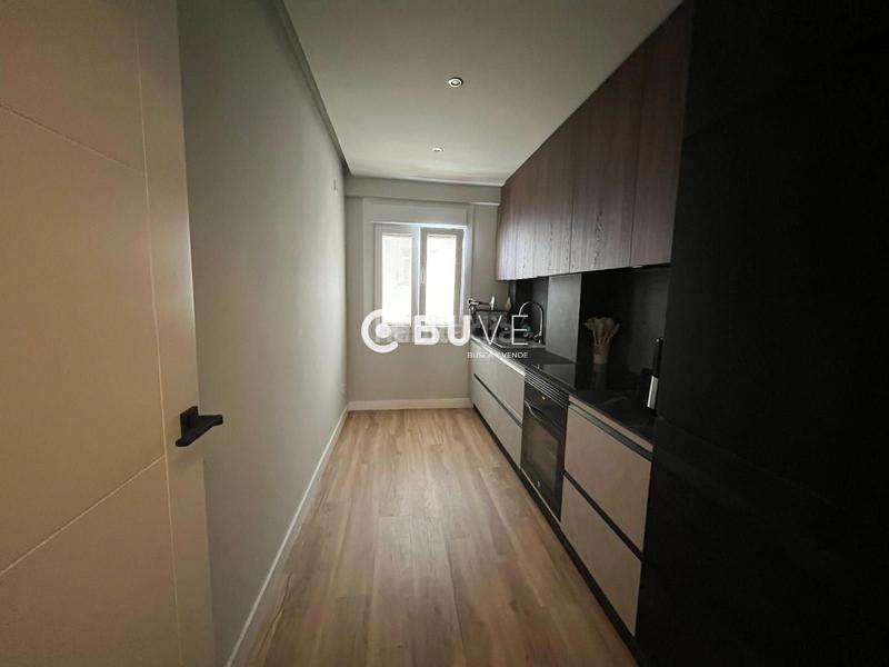 Foto eecc5970-7748-4e86-9ccd-b9135538a231. Pis amb calefacció a Os Mallos Coruña (A)